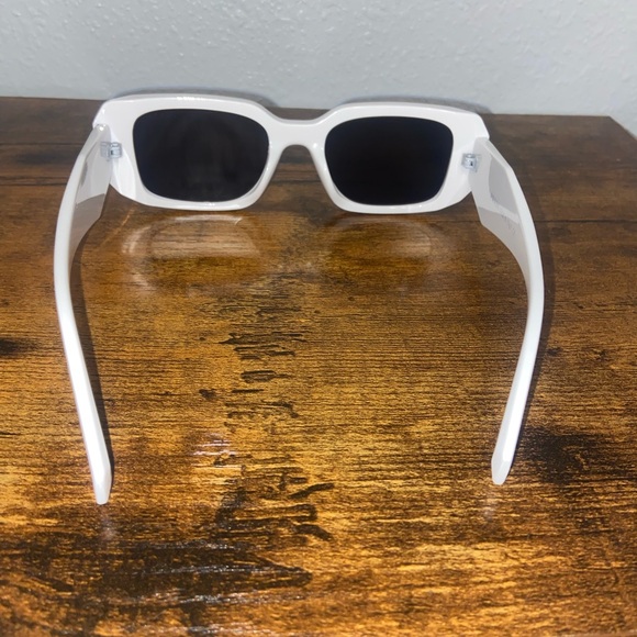 Prada Sunglasses PR17WS 1425S0 49mm Ivory / Dark Grey Lens - Picture 3 of 5